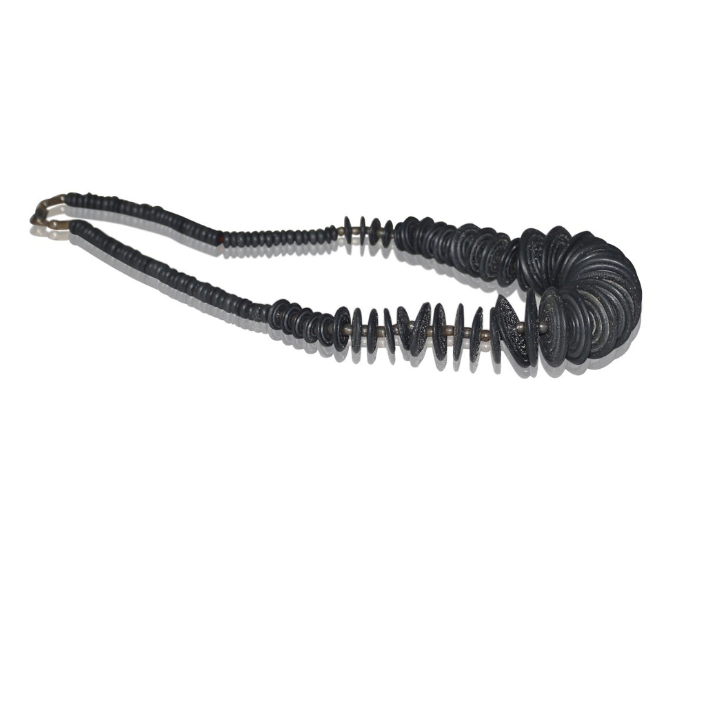 Gry Color Marblr Round  Necklace